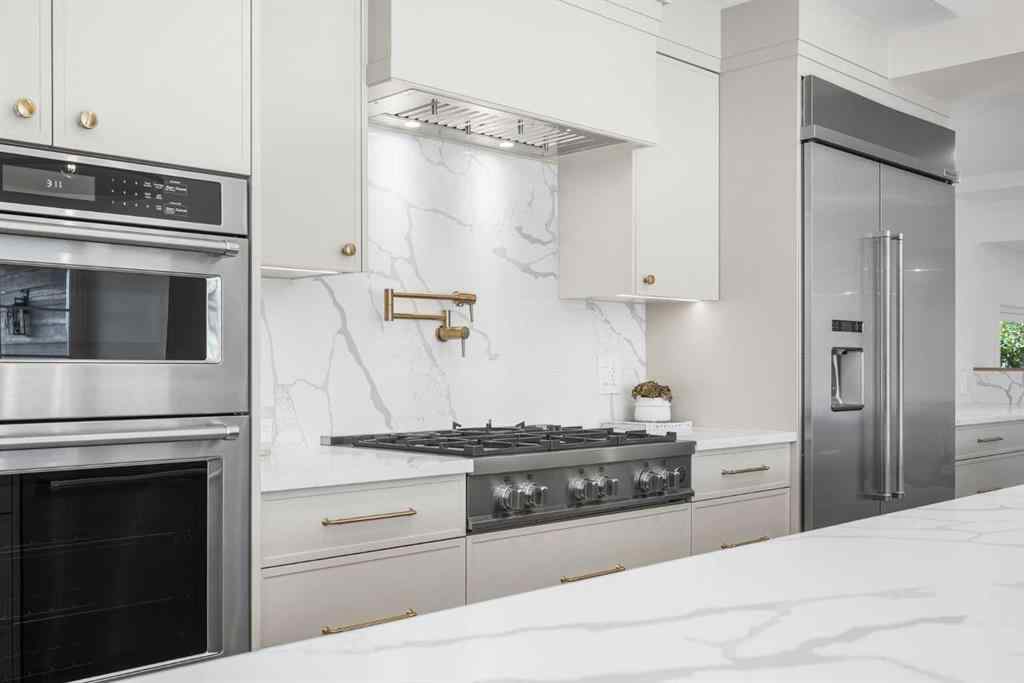 MLS® A2265542 - 1016 Mapleglade Drive SE in Maple Ridge Calgary, Residential