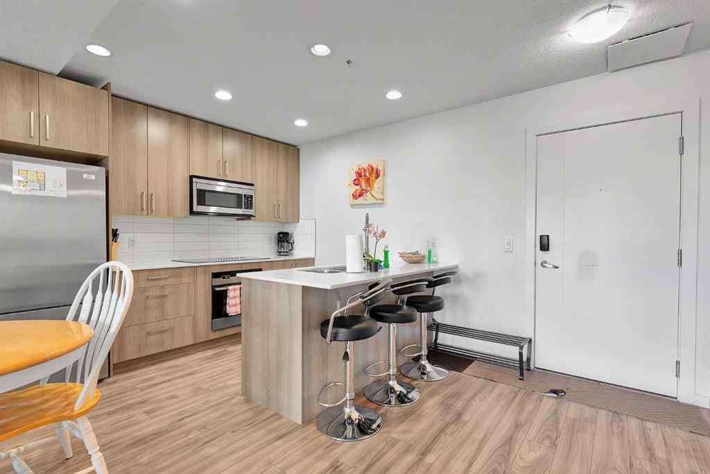 MLS® A2265543 - Unit #206 1629 38 Street SW in Rosscarrock Calgary, Residential