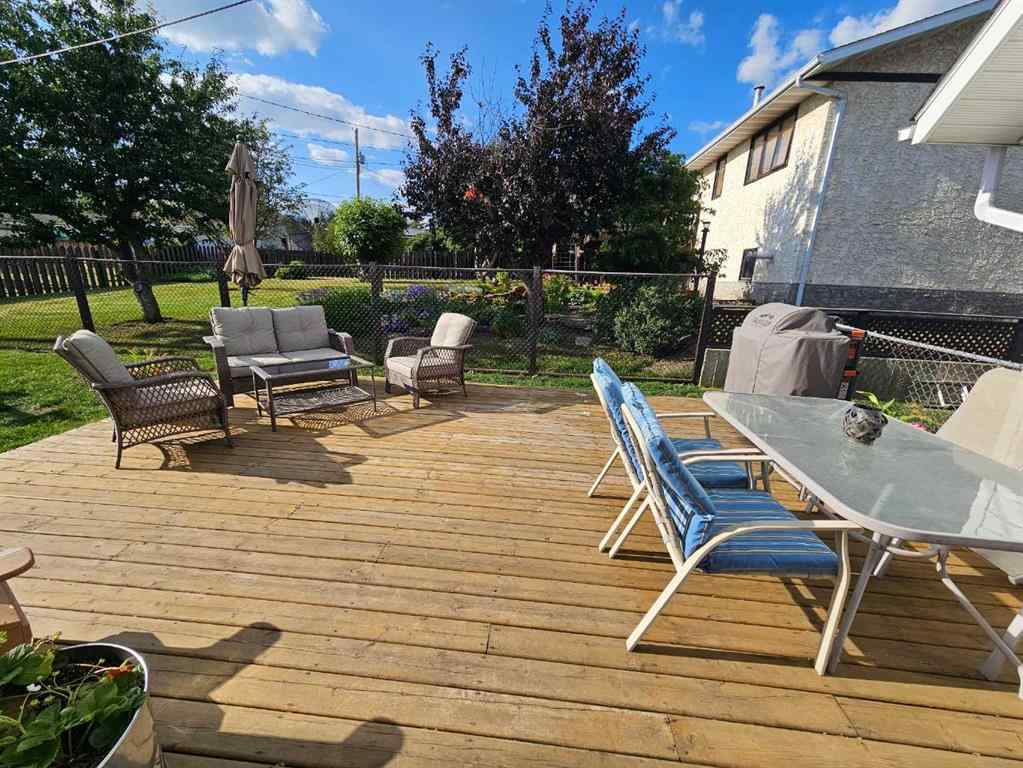 MLS® A2265546 - 10600 106 Avenue  in NONE Fairview, Residential