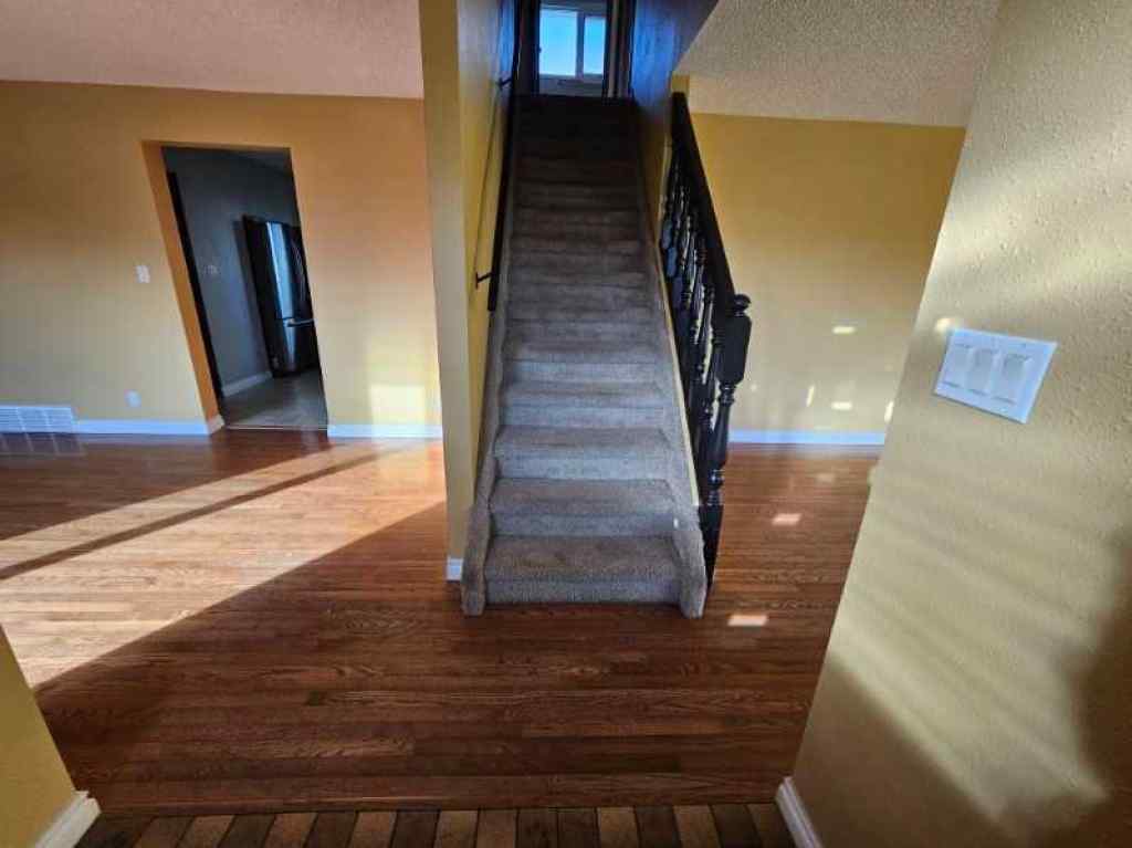 MLS® A2265546 - 10600 106 Avenue  in NONE Fairview, Residential