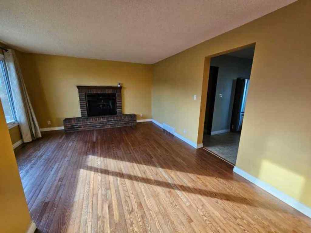 MLS® A2265546 - 10600 106 Avenue  in NONE Fairview, Residential