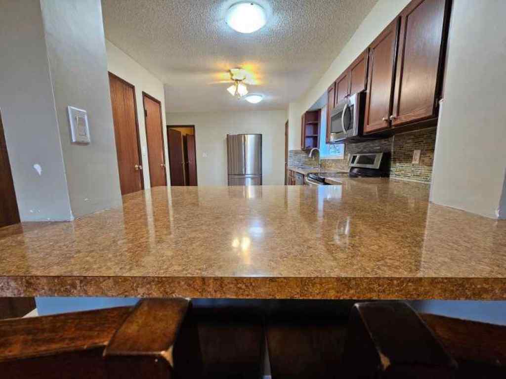 MLS® A2265546 - 10600 106 Avenue  in NONE Fairview, Residential