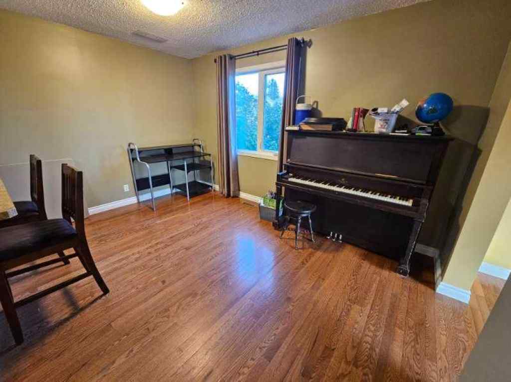 MLS® A2265546 - 10600 106 Avenue  in NONE Fairview, Residential