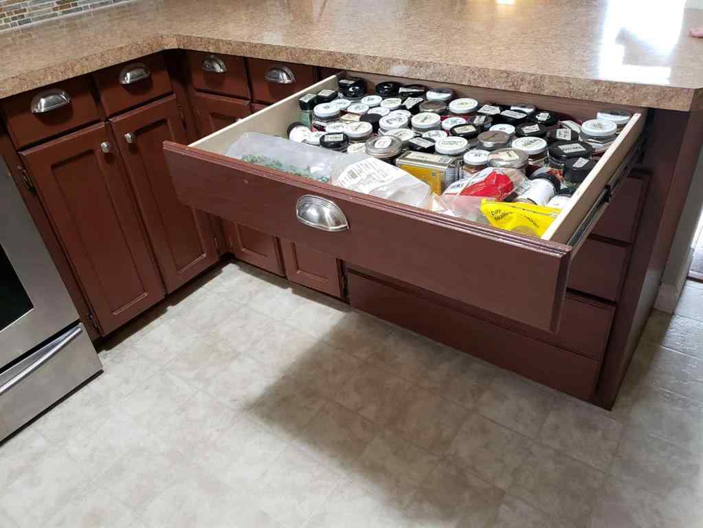 MLS® A2265546 - 10600 106 Avenue  in NONE Fairview, Residential