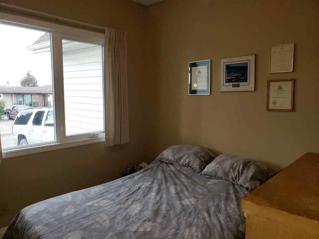 MLS® A2265546 - 10600 106 Avenue  in NONE Fairview, Residential