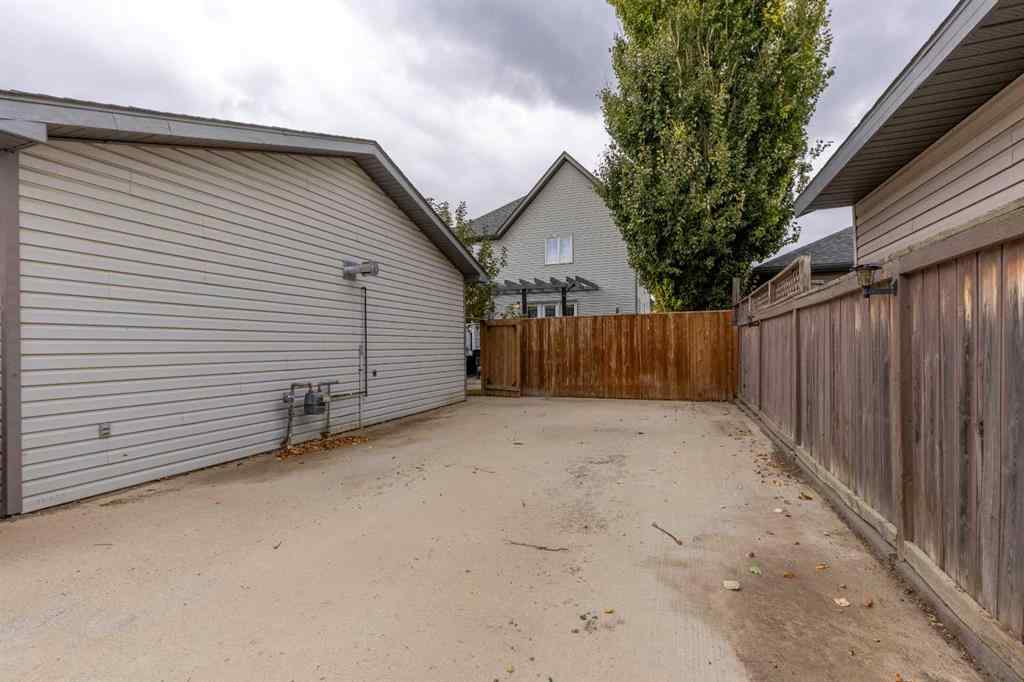MLS® A2265547 - 326 Stephens Avenue  in NONE Diamond City, Residential