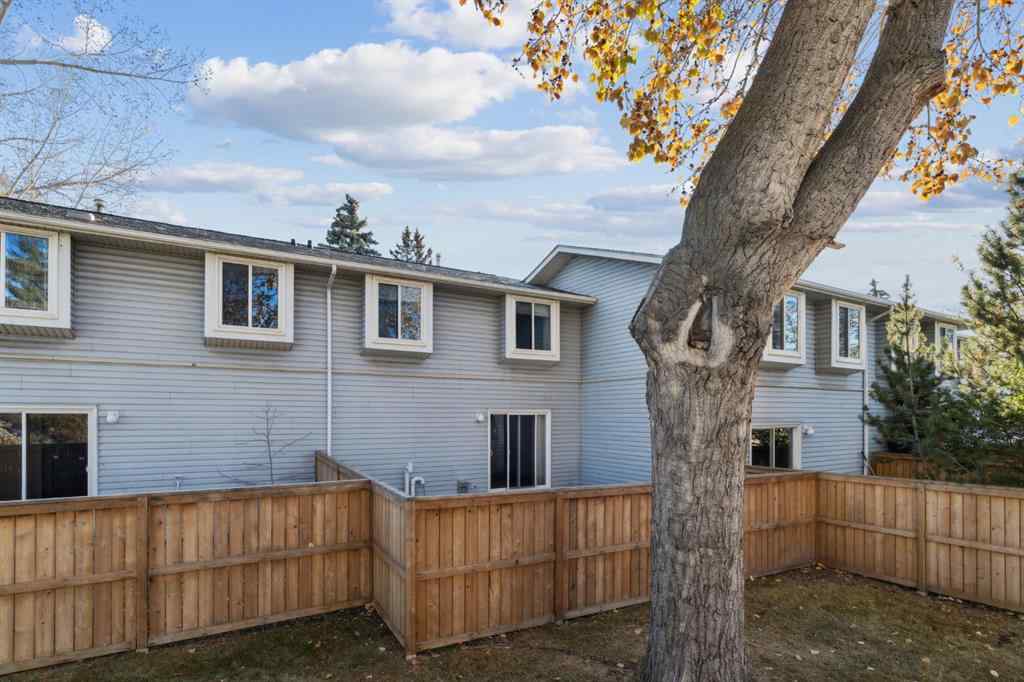 MLS® A2265548 - Unit #15 4810 40 Avenue SW in Glamorgan Calgary, Residential