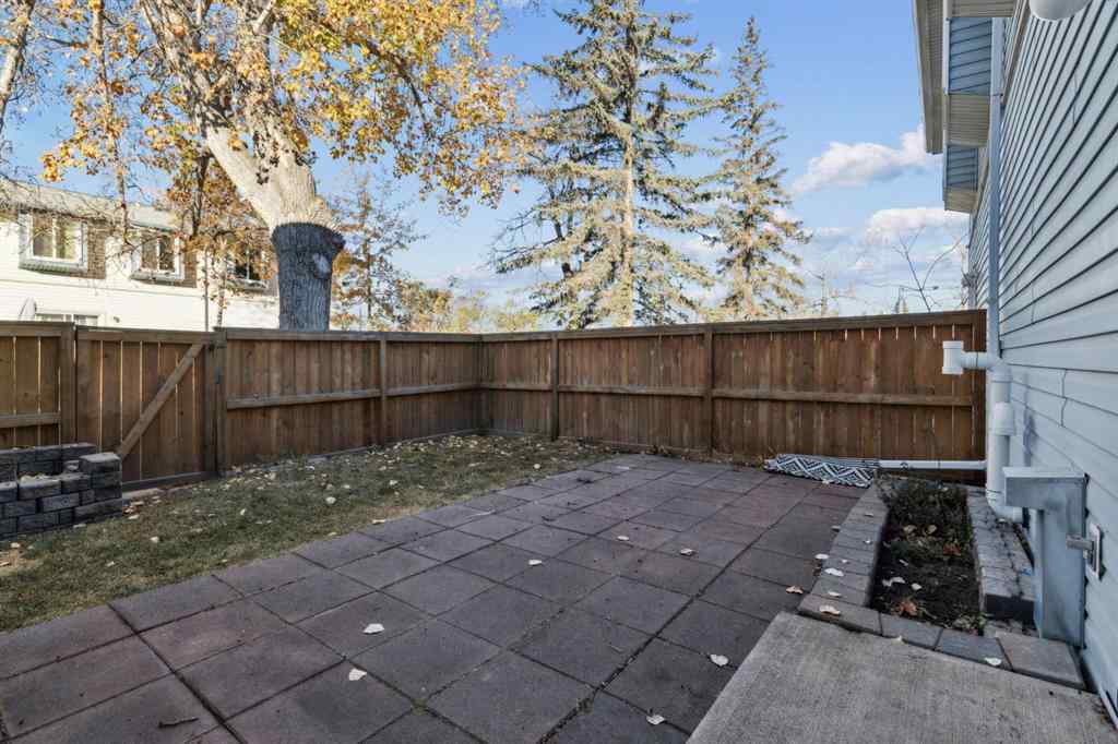 MLS® A2265548 - Unit #15 4810 40 Avenue SW in Glamorgan Calgary, Residential