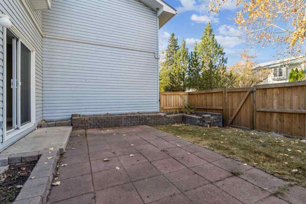MLS® A2265548 - Unit #15 4810 40 Avenue SW in Glamorgan Calgary, Residential