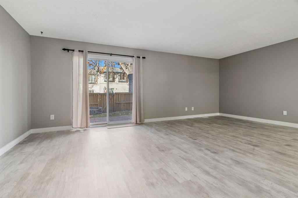 MLS® A2265548 - Unit #15 4810 40 Avenue SW in Glamorgan Calgary, Residential