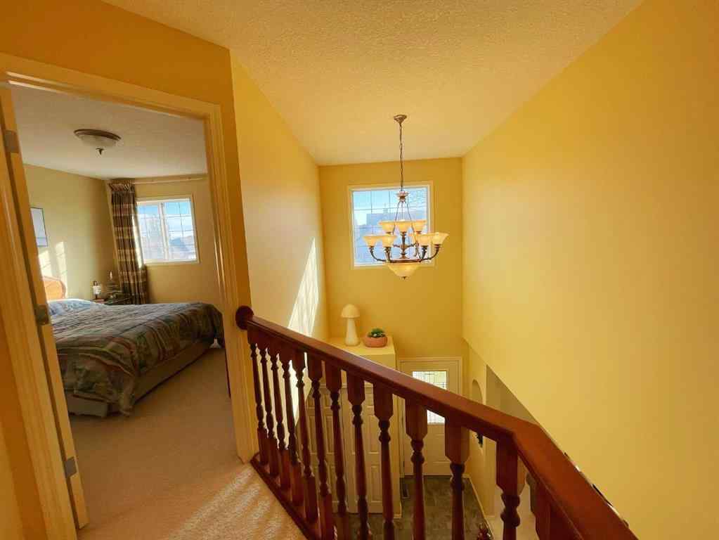 MLS® A2265550 - 221 Coulee Creek Manor  in Southgate Lethbridge, Residential