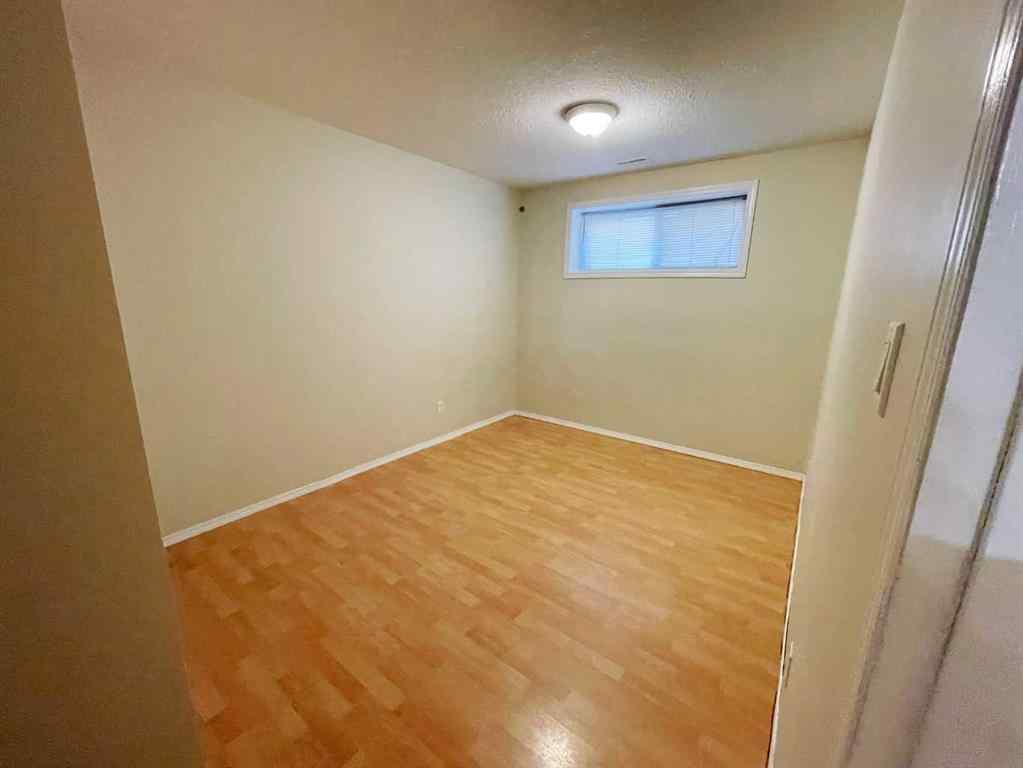 MLS® A2265550 - 221 Coulee Creek Manor  in Southgate Lethbridge, Residential