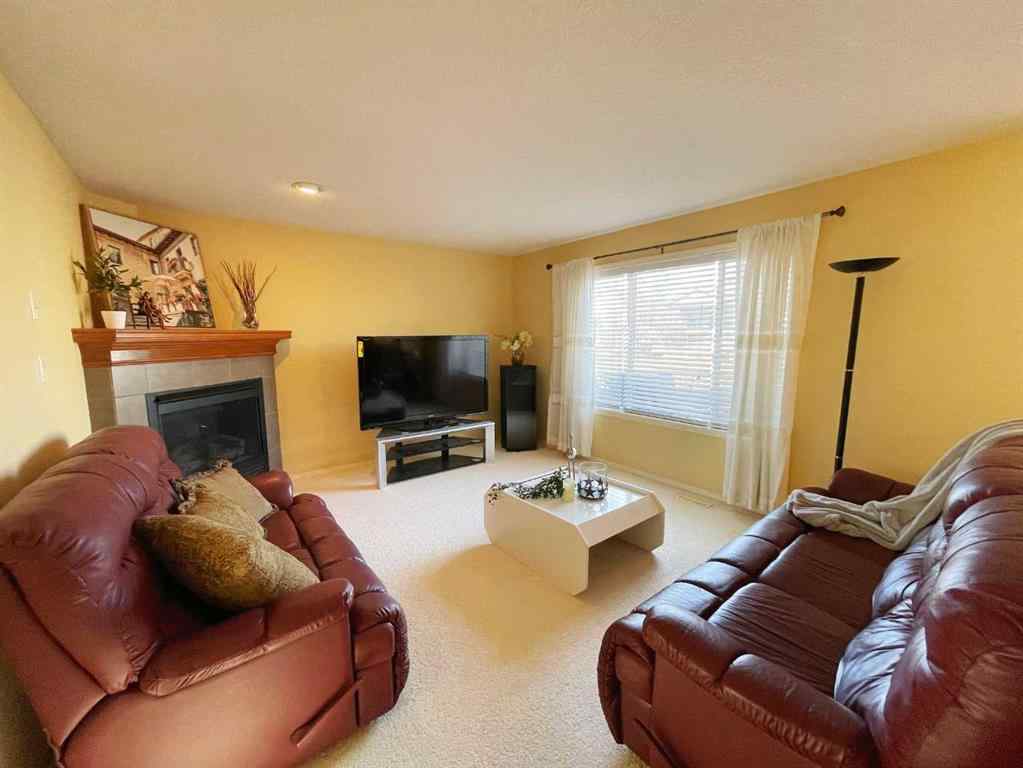 MLS® A2265550 - 221 Coulee Creek Manor  in Southgate Lethbridge, Residential