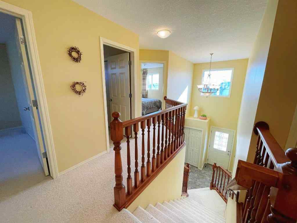 MLS® A2265550 - 221 Coulee Creek Manor  in Southgate Lethbridge, Residential