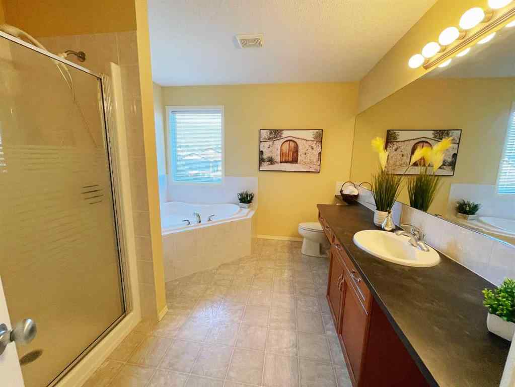 MLS® A2265550 - 221 Coulee Creek Manor  in Southgate Lethbridge, Residential