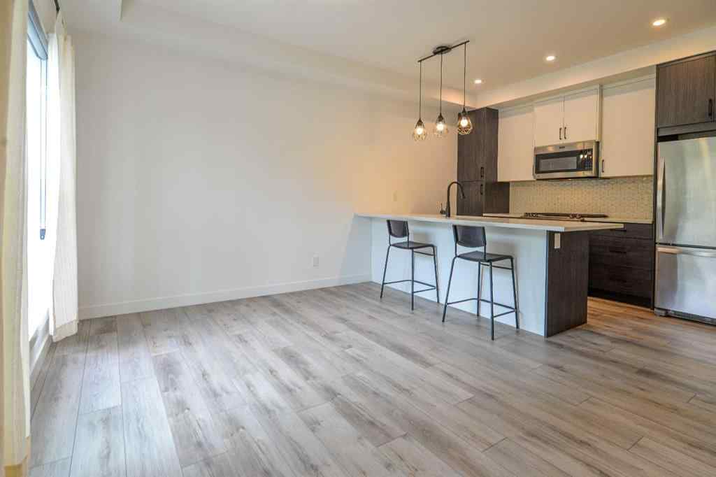 MLS® A2265552 - 145 Spring Creek Common SW in Springbank Hill Calgary, Residential