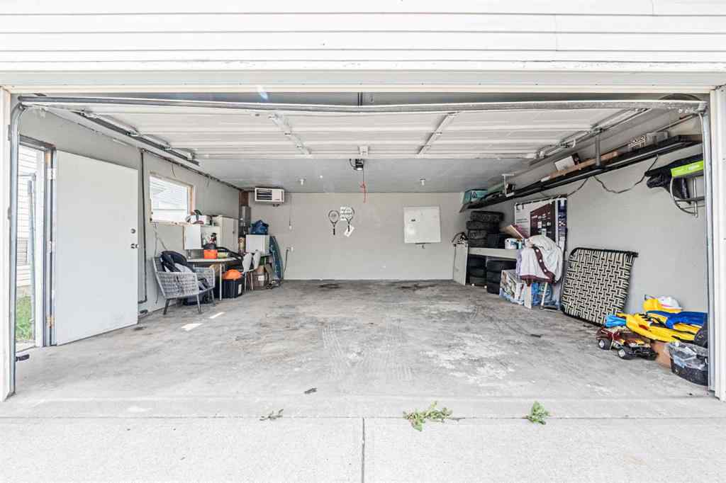 MLS® A2265554 - 96 Appleside Close SE in Applewood Park Calgary, Residential