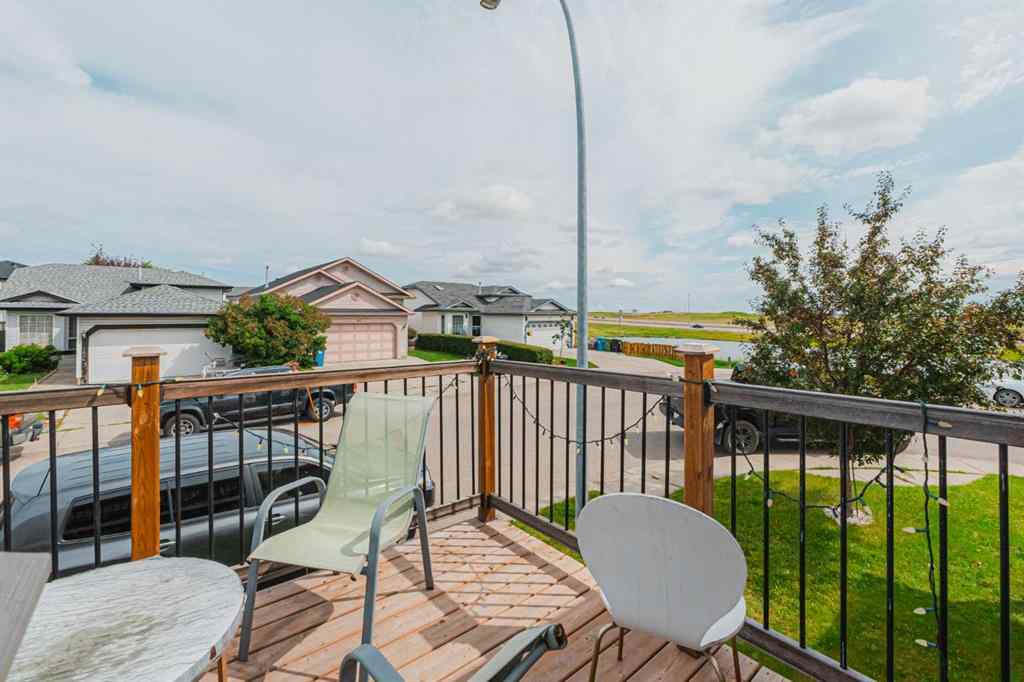 MLS® A2265554 - 96 Appleside Close SE in Applewood Park Calgary, Residential