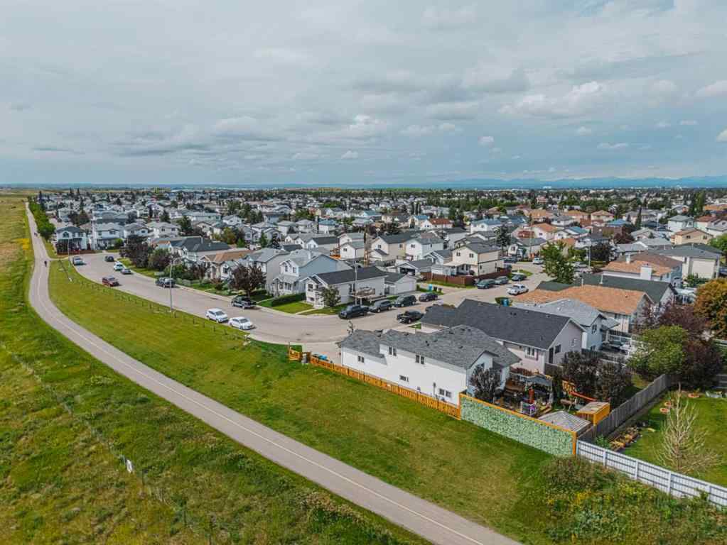 MLS® A2265554 - 96 Appleside Close SE in Applewood Park Calgary, Residential