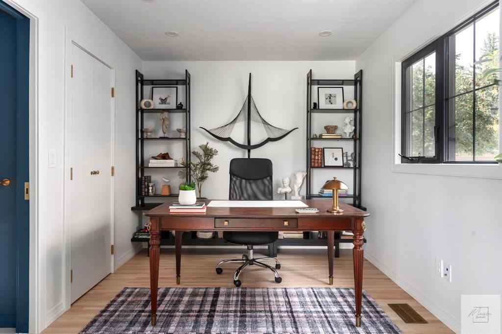 MLS® A2265555 - 1011 Lake Wapta Way SE in Lake Bonavista Calgary, Residential