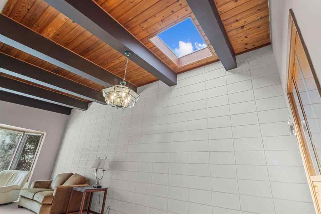 MLS® A2265566 - 612 56 Avenue SW in Windsor Park Calgary, Residential