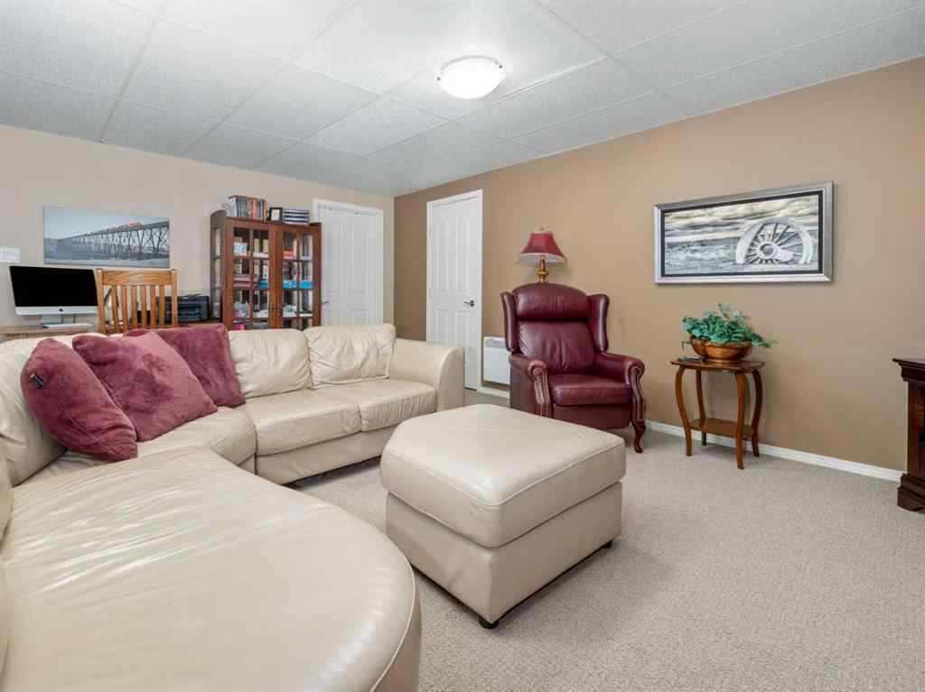 MLS® A2265568 - 536 Couleesprings Crescent  S in Southgate Lethbridge, Residential