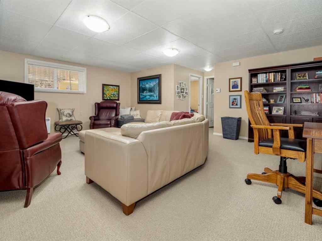 MLS® A2265568 - 536 Couleesprings Crescent  S in Southgate Lethbridge, Residential