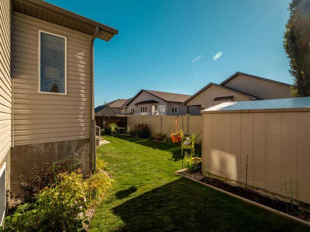 MLS® A2265568 - 536 Couleesprings Crescent  S in Southgate Lethbridge, Residential