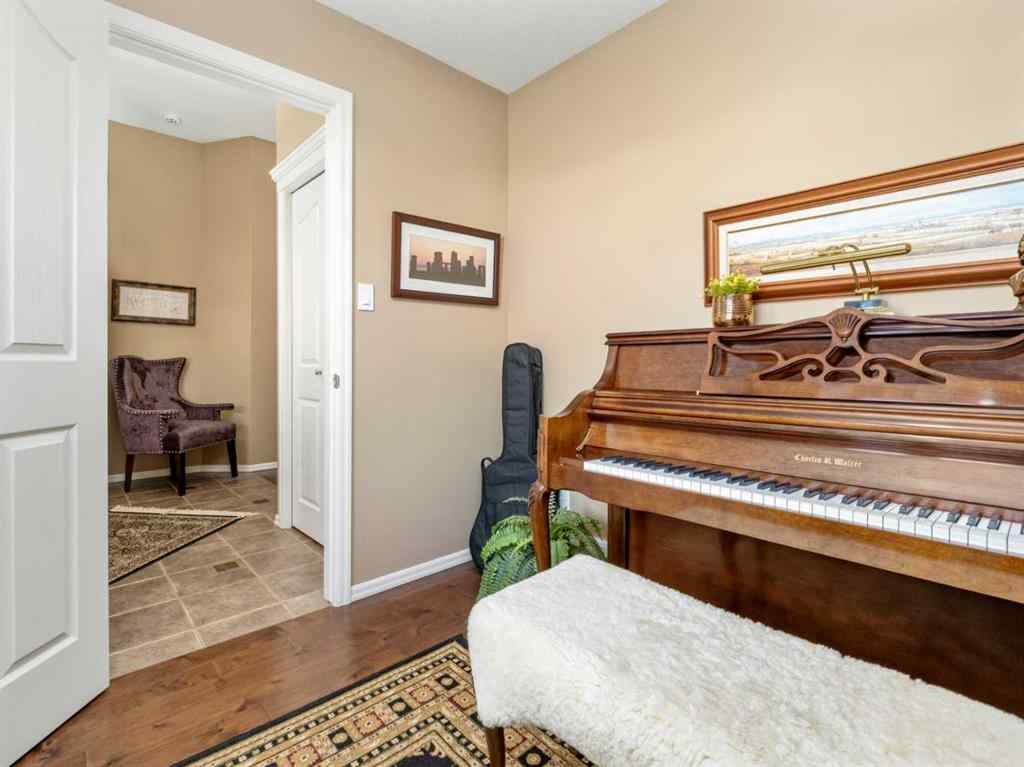 MLS® A2265568 - 536 Couleesprings Crescent  S in Southgate Lethbridge, Residential