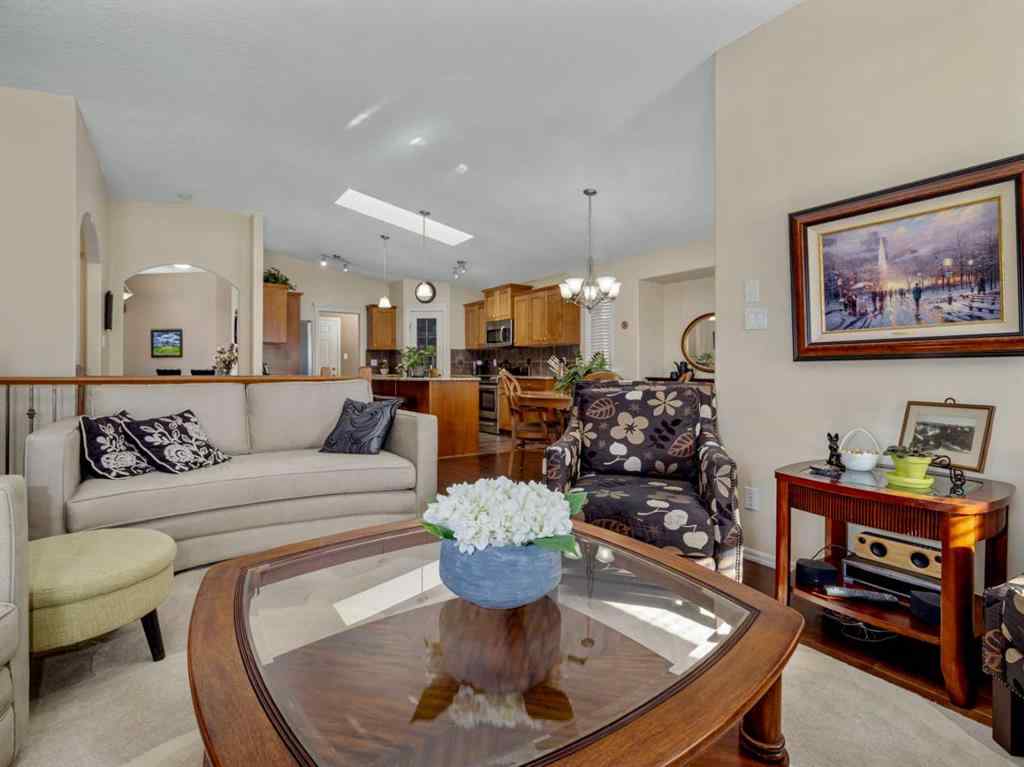 MLS® A2265568 - 536 Couleesprings Crescent  S in Southgate Lethbridge, Residential