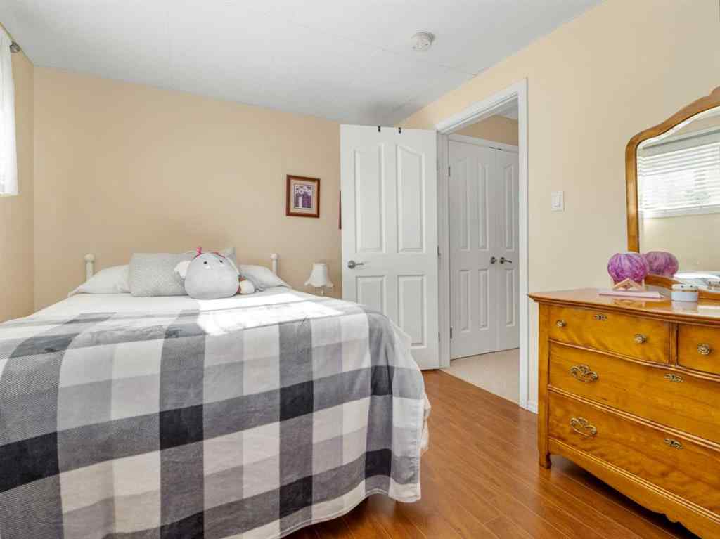 MLS® A2265568 - 536 Couleesprings Crescent  S in Southgate Lethbridge, Residential