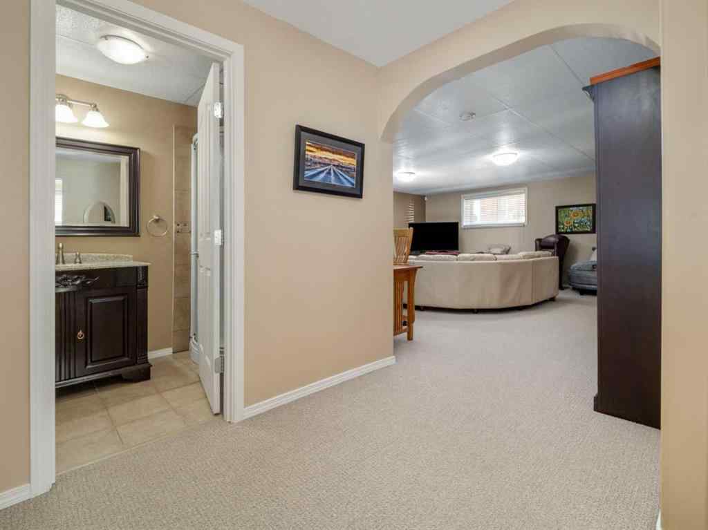 MLS® A2265568 - 536 Couleesprings Crescent  S in Southgate Lethbridge, Residential