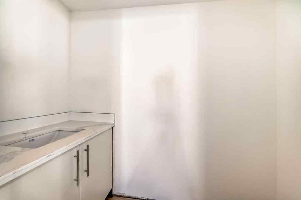 MLS® A2265569 - 5139 48th Street   in Central Innisfail Innisfail, Multi-Family