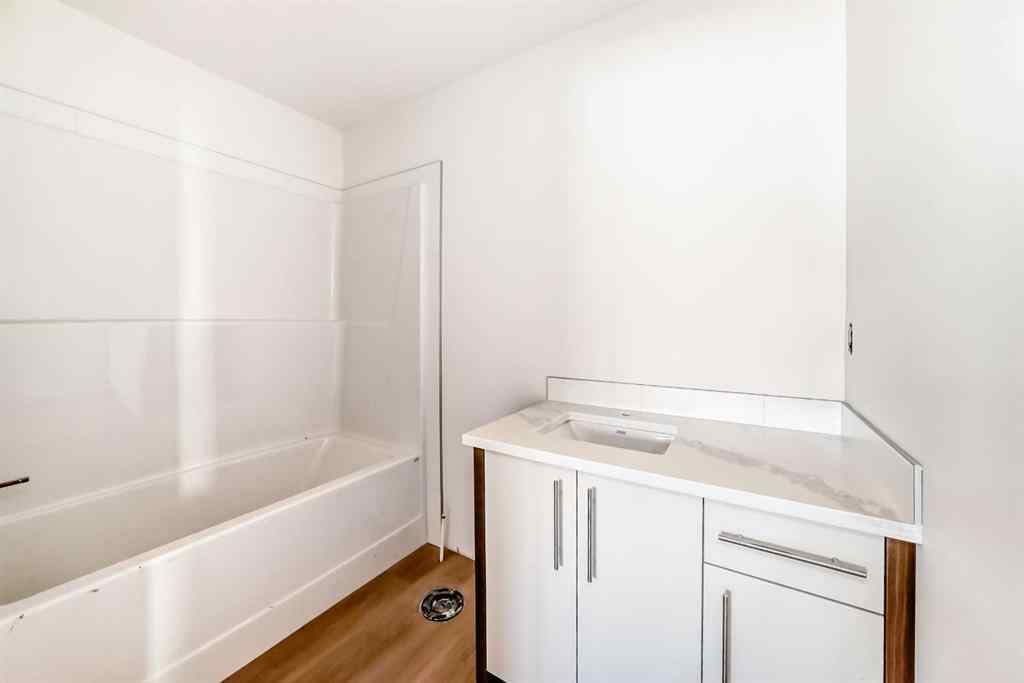 MLS® A2265569 - 5139 48th Street   in Central Innisfail Innisfail, Multi-Family