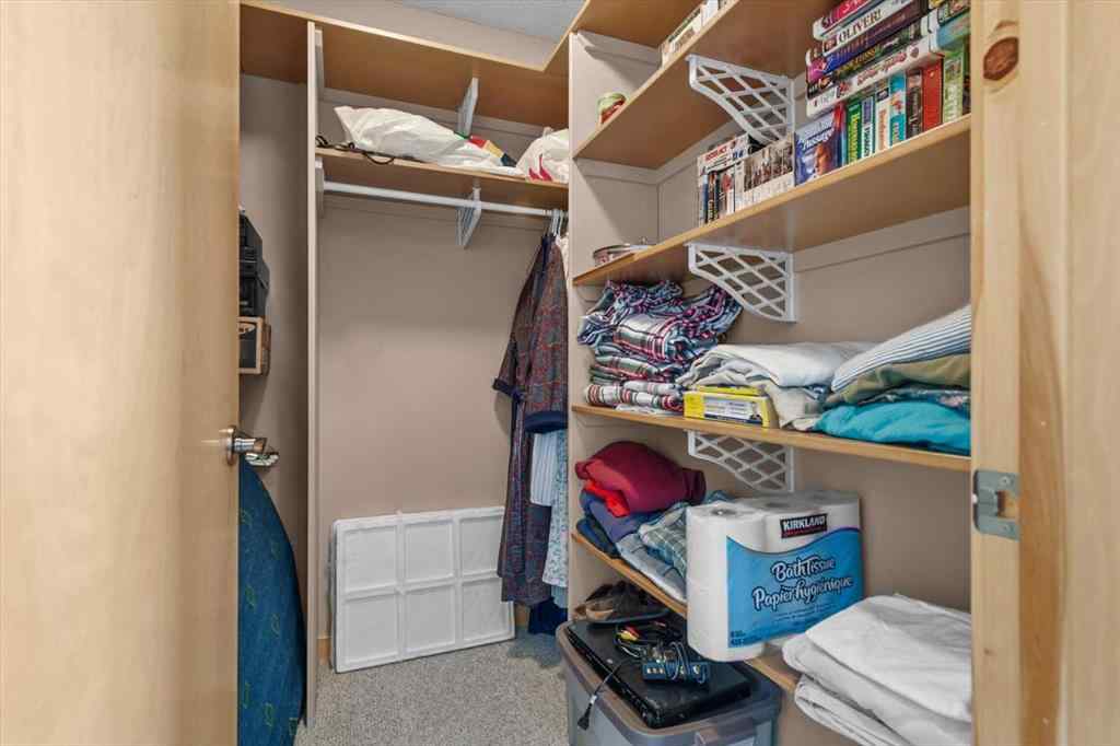 MLS® A2265573 - 1073 Wilson Way  in NONE Canmore, Residential