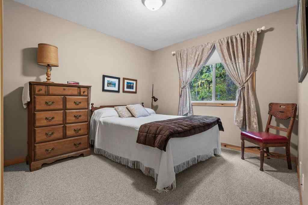 MLS® A2265573 - 1073 Wilson Way  in NONE Canmore, Residential