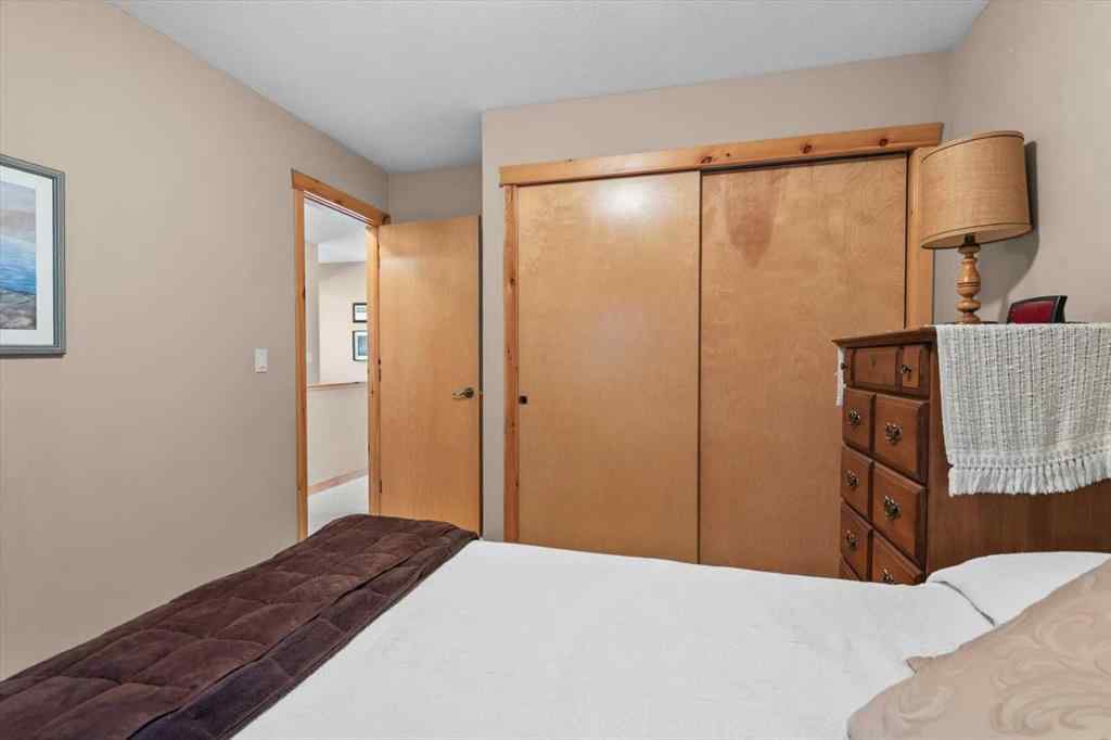 MLS® A2265573 - 1073 Wilson Way  in NONE Canmore, Residential