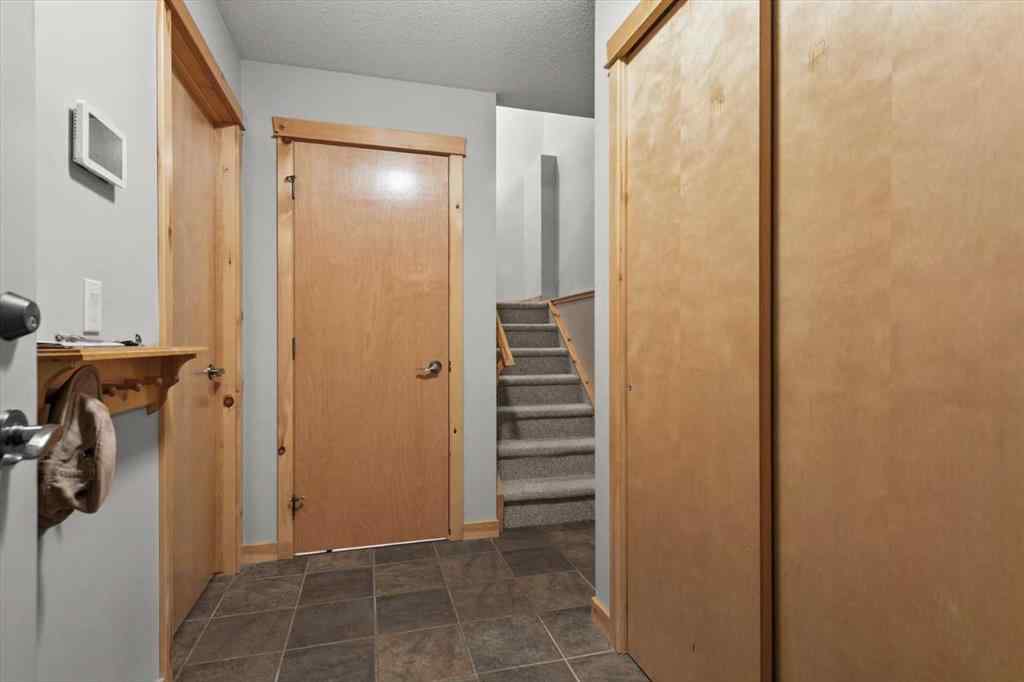 MLS® A2265573 - 1073 Wilson Way  in NONE Canmore, Residential