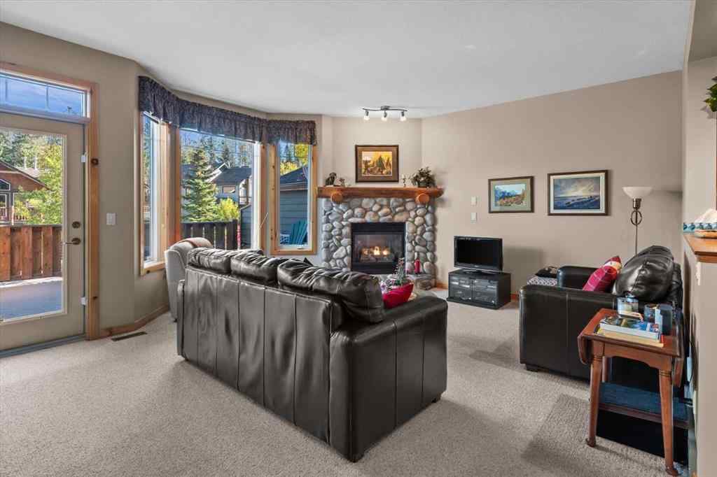 MLS® A2265573 - 1073 Wilson Way  in NONE Canmore, Residential