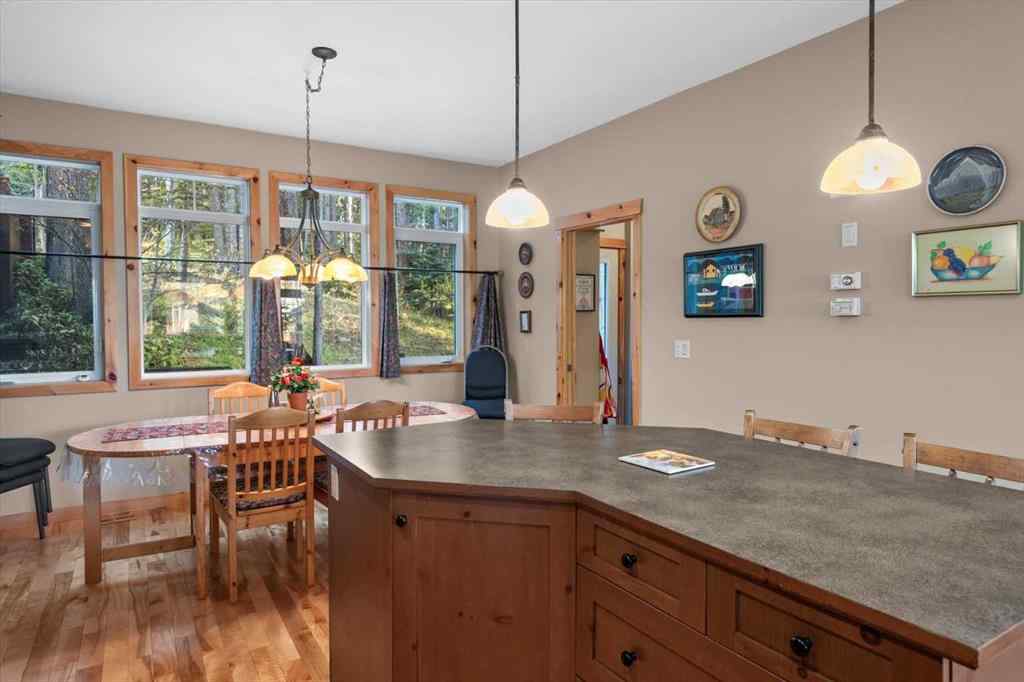 MLS® A2265573 - 1073 Wilson Way  in NONE Canmore, Residential