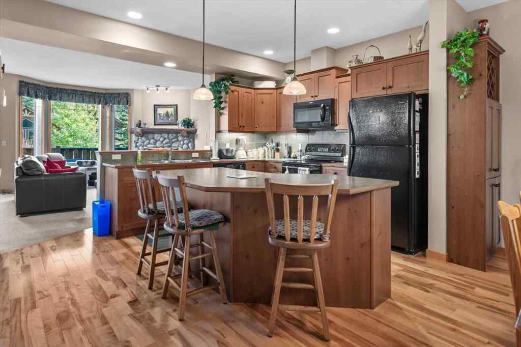 MLS® A2265573 - 1073 Wilson Way  in NONE Canmore, Residential