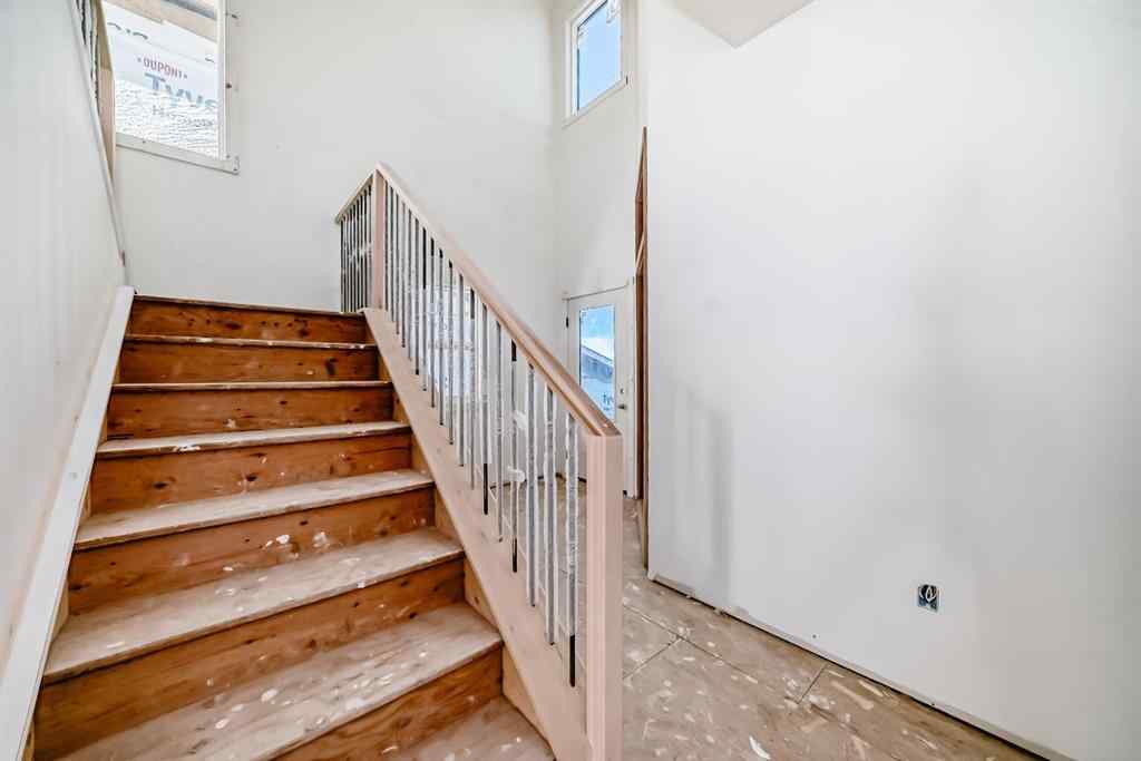 MLS® A2265580 - 512 Heritage Boulevard  in Heritage Hills Cochrane, Residential