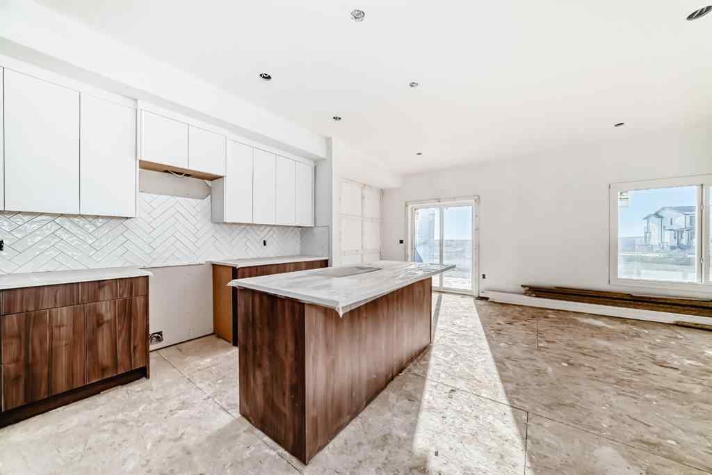 MLS® A2265580 - 512 Heritage Boulevard  in Heritage Hills Cochrane, Residential