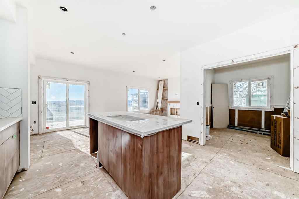 MLS® A2265580 - 512 Heritage Boulevard  in Heritage Hills Cochrane, Residential