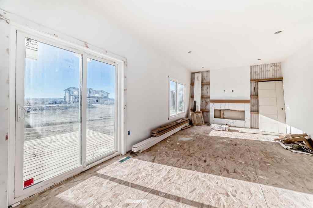MLS® A2265580 - 512 Heritage Boulevard  in Heritage Hills Cochrane, Residential