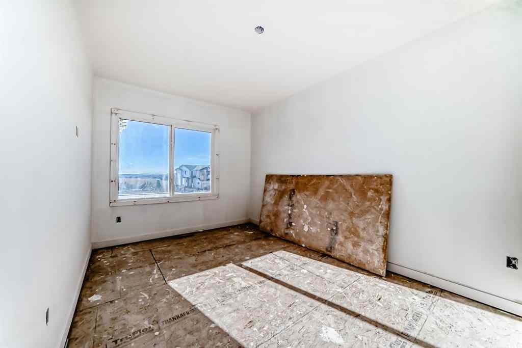 MLS® A2265580 - 512 Heritage Boulevard  in Heritage Hills Cochrane, Residential