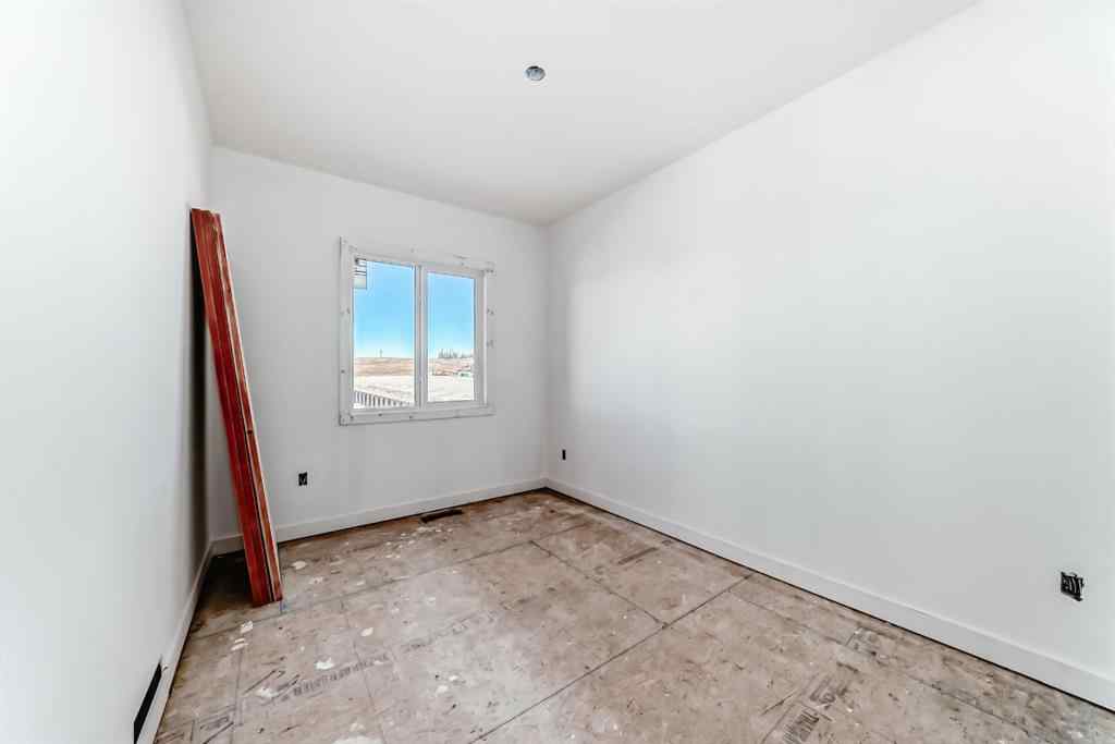 MLS® A2265580 - 512 Heritage Boulevard  in Heritage Hills Cochrane, Residential