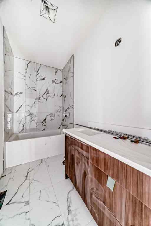 MLS® A2265580 - 512 Heritage Boulevard  in Heritage Hills Cochrane, Residential