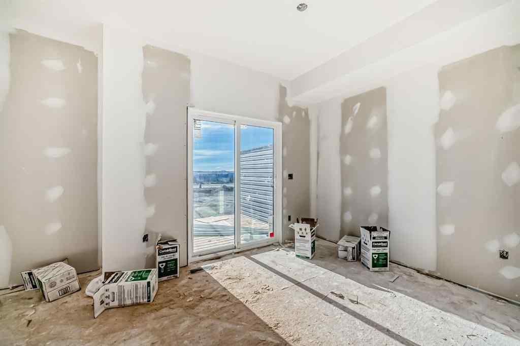 MLS® A2265581 - 524 Heritage Boulevard  in Heritage Hills Cochrane, Residential