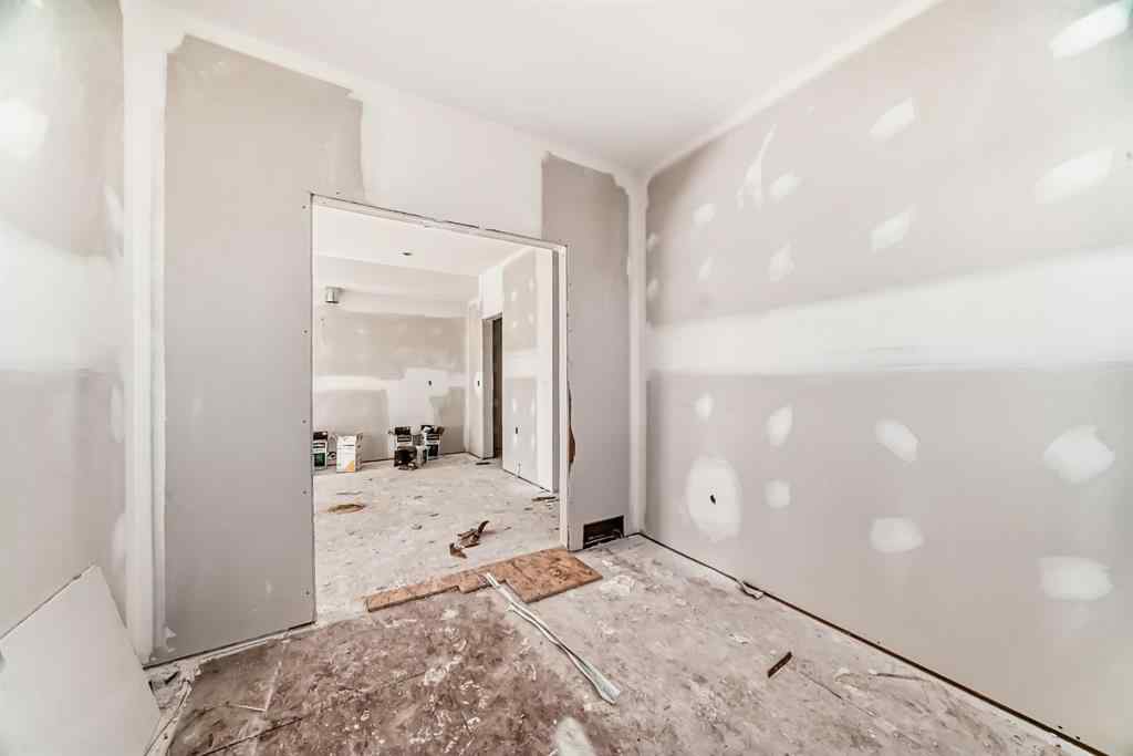 MLS® A2265581 - 524 Heritage Boulevard  in Heritage Hills Cochrane, Residential